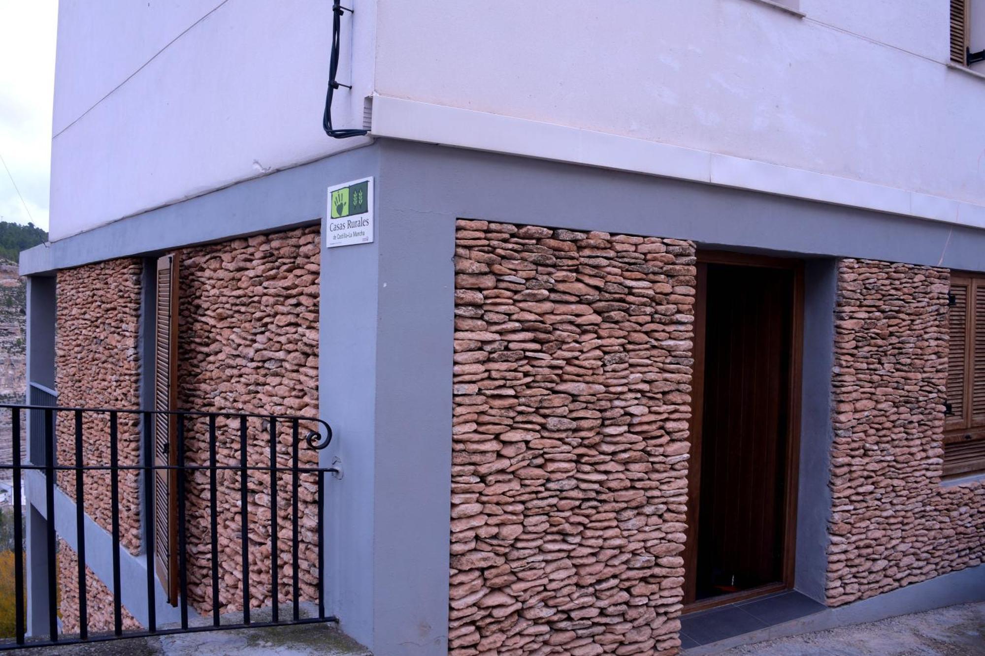 Casas Colgadas Alcala Del Jucar Luaran gambar